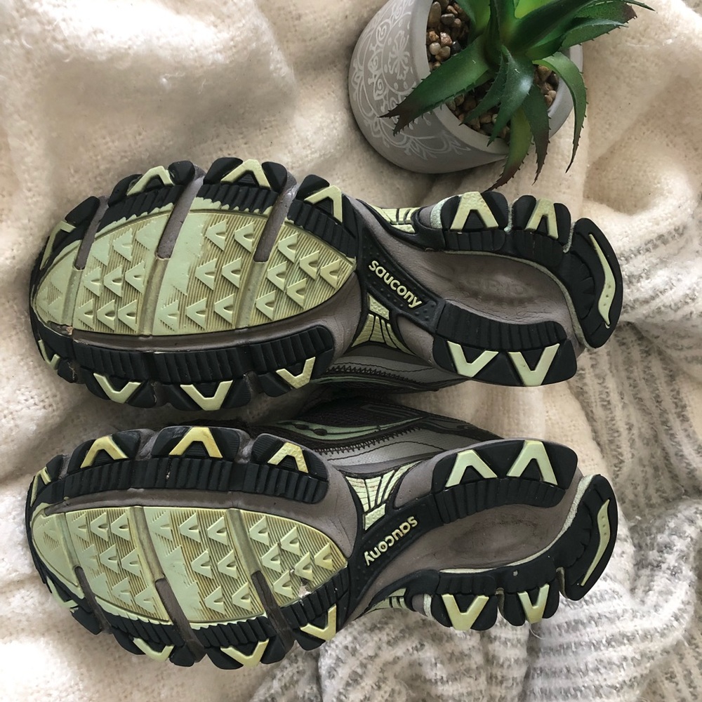 Running Shoes - Picture 3 of 3